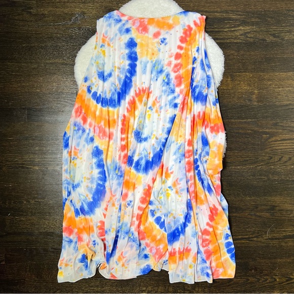 Cartoon Tie Dye Shift Dress - Picture 9 of 12